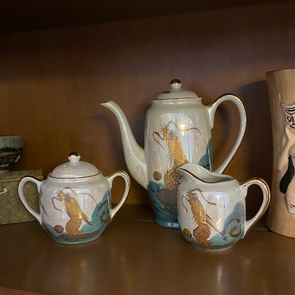 Antique Japanese tea set